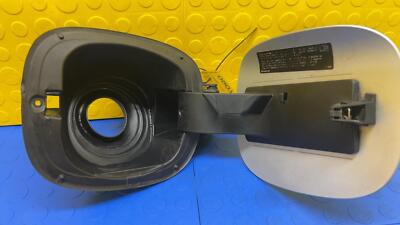 ab9f815980c9383f8c669895c65ff48f 10 11 12 13 14 15 16 17 18 VOLVO 60 SERIES Fuel Filler Door OEM 31217939