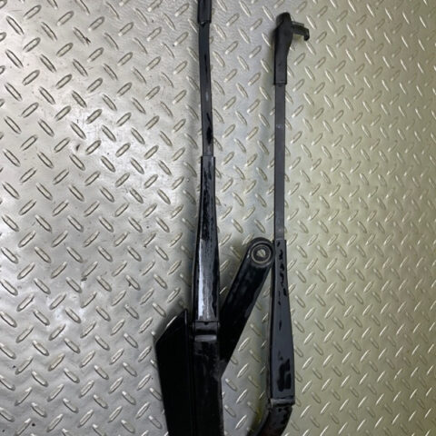 07 08 09 10 Porsche Cayenne Front windshield wiper arm OEM 7L5955408