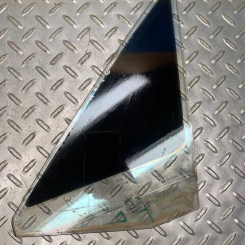 05 Bentley Continental Flying Spur Front Left Driver Side Door Window Vent Glass