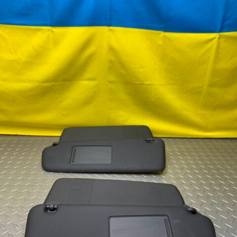 11 12 13 14 Porsche Cayenne  Sunvisor Sun Visor Set OEM 7P5857551H / 7P5857552H