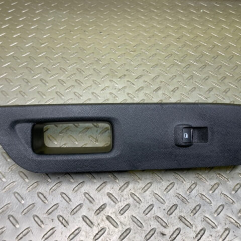 18 19 20 21 Ford Ecosport Front Right Window Switch w/ Trim OEM GN15-A26690-C