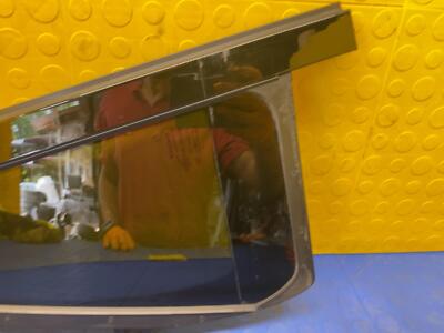 b001b9ca6095eeb9cd3e3584d33426f6 16 17 18 19 VOLVO XC90 Rear Right Door Quarter Window Glass OEM 31352995