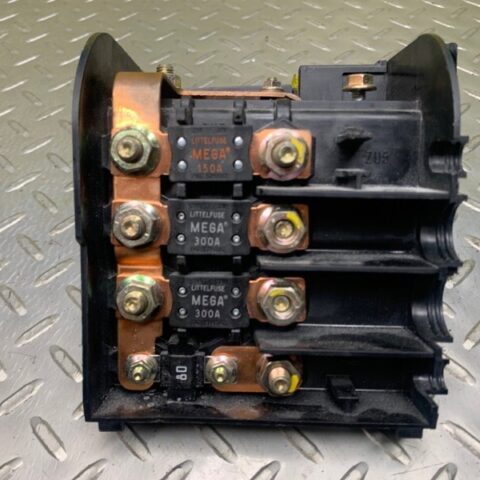 06 07 08 09 10 Bentley Continental Flying Spur Battery Positive Terminal Fusebox