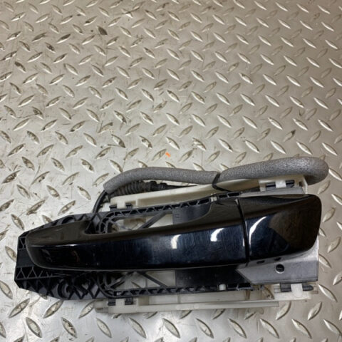 11 12 13 14 15 Porsche Cayenne Front Left Exterior Door Handle OEM 95853120500