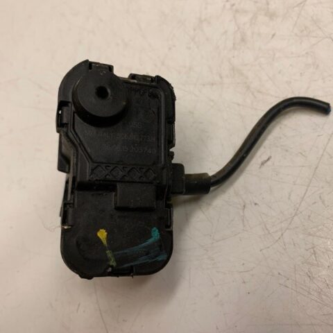 15 16 17 18 Volkswagen Passat Fuel Filler Door Lock Actuator OEM 5C6810773H