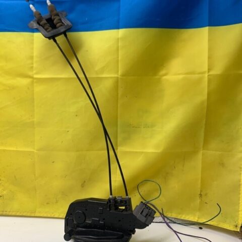 06 07 08 09 10 Infiniti M35 Front Right Passenger Door Lock Latch Actuator OEM