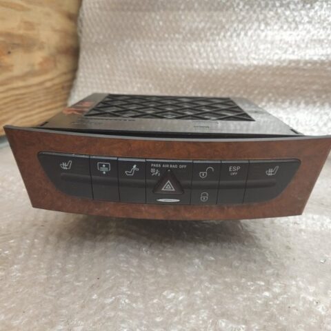 05 06 07 08 09 Mercedes-Benz E63 W211 Center Dash Seat Heater Switch OEM