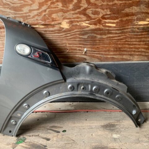 07 08 09 10 Mini Cooper S Clubman R55 Front Passenger Right Side Fender