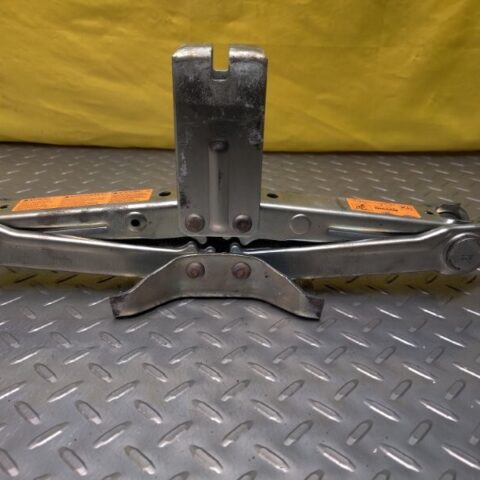 02 03 04 05 06 Nissan Murano Spare Tire Jack OEM 99550CA000