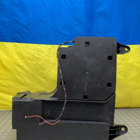 17 18 19 20 21 22 Porsche Panamera 4 971 Subwoofer OEM 971-035-481-D