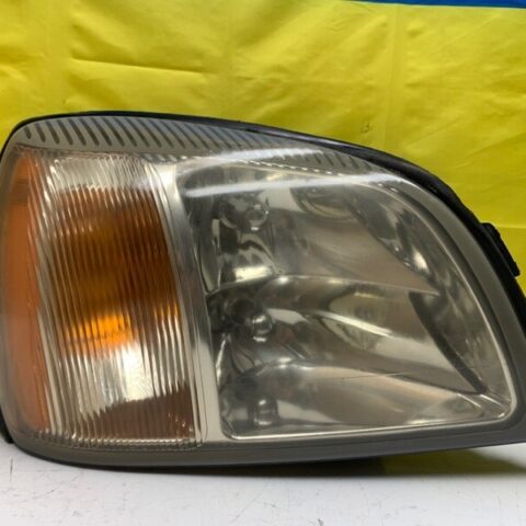 00 01 02 Cadillac Deville Passenger Right Side Headlight Headlamp OEM