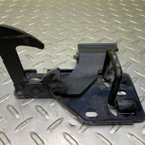 03 04 05 06 07 08 09 10 Hood Lock Latch Safety Catch Hook Porsche Cayenne OEM