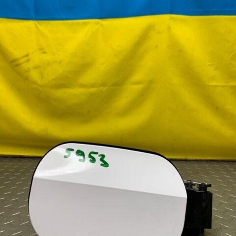 20 21 22 23 Cadillac Ct5 Fuel Filler Door OEM 84031211