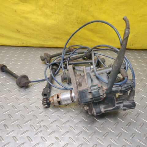 97 Lexus LX450 J80 External Distributor OEM 1910066020