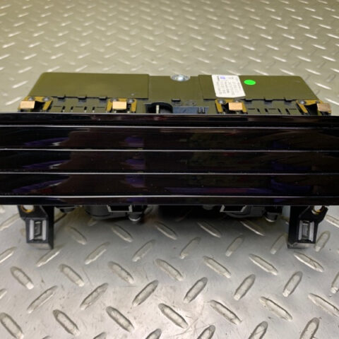 17 18 19 20 21 22 Porsche Panamera 4 971 Center Console Dash Panel Air Vent OEM