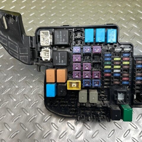 16 17 18 19 Mazda MX5 Miata Under Hood Engine Fuse Relay Box OEM 21K miles