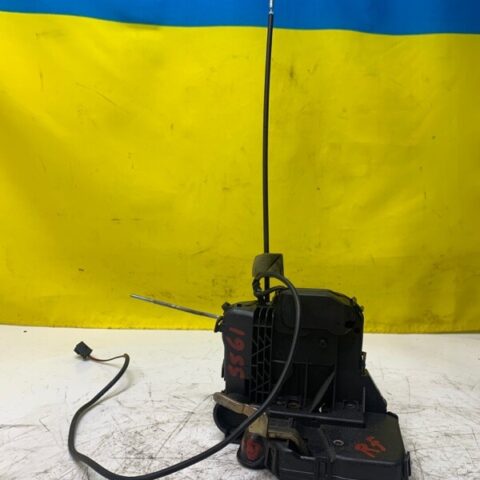 02 03 04 05 06 Mercedes-Benz E350 Door Lock Latch Actuator Front Passenger Side