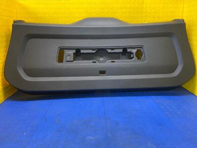 16 17 18 19 20 VOLVO XC90 Taigate Liftgate Back Door Lower Cover OEM 31675624
