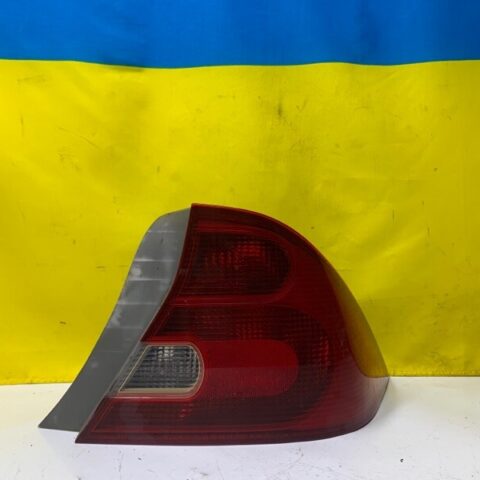 01 02 03 Honda Civic Passenger Right Side Tail Light Taillight OEM
