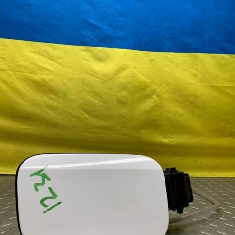 18 19 20 21 22 23 Audi Q3 Fuel Filler Door OEM 83A810393