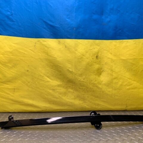 07 06 05 Bentley Continental Flying Spur Front Left Door Window Rail Guide OEM