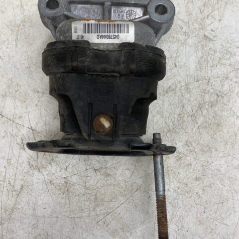 06 07 08 09 10 Chrysler 300C 3.5L Right Or Left  Engine Motor Mount Bracket OEM