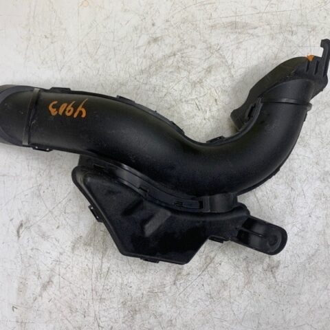 10 11 12 13 14 15 Nissan Rogue Front Air Duct Tube To Air Cleaner OEM