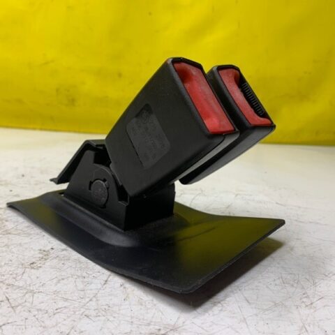 07 08 09 10 Mini Cooper Clubman Rear Seat Belt Buckle Mount Assembly OEM