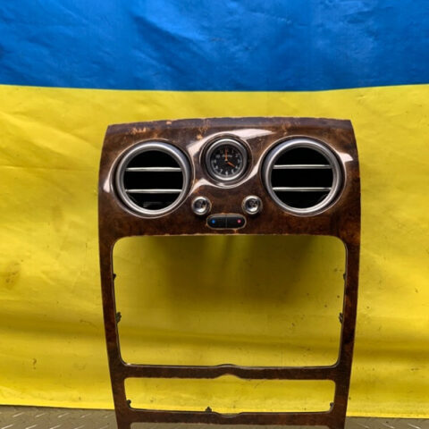 05 Bentley Continental GT Center Trim Panel Radio Clock Air Vent OEM 3W0857243C