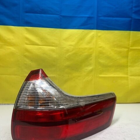 15 16 17 Toyota Sienna Right Passenger Side Outer Tail Light Taillight