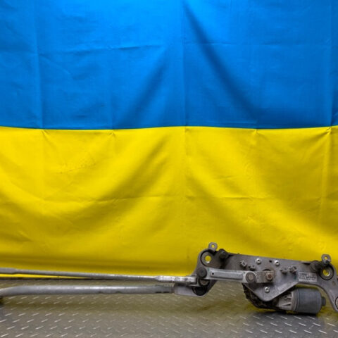 11 12 13 14 15 16 Porsche Cayenne Front Windshield Wiper Motor w/ Linkage OEM