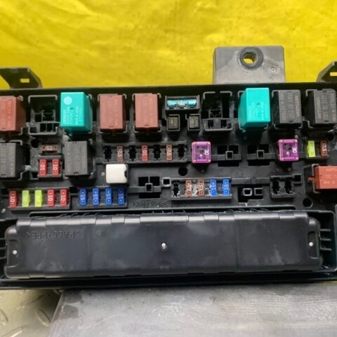 14 15 16 17 18 Acura MDX Fuse Relay Box OEM 38256-TZ5-A02