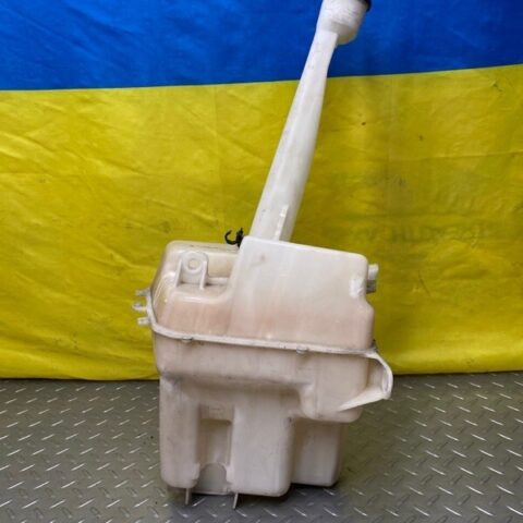 03 04 05 06 Toyota Corolla Windshield Wiper Washer Fluid Water Reservoir Bottle