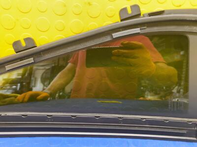 e05d7cbc4c8d5311c2e445dc592eada7 16 17 18 19 VOLVO XC90 Rear Right Door Quarter Window Glass OEM 31352995