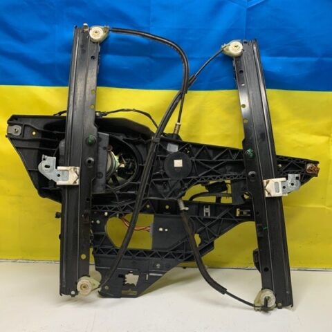 03 04 Lincoln Navigator Front Passenger Side Power Window Motor Regulator OEM