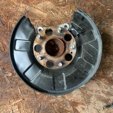 2019 2020 Acura RDX Rear Left Side Knuckle Hub FWD OEM 52215-TJC-A03
