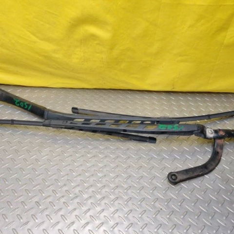 05 06 07 BMW E60 530i Left & Right Driver & Passenger Windshield Wiper Arm OEM