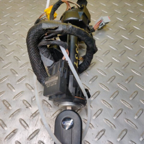 12 13 14 15 16 17 18 Ford Focus SE Ignition Switch w/ Key OEM GM5T-15607-AB