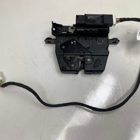 15 16 17 18 19 BMW X6M F16 Rear Trunk Lid Lock Latch Actuator OEM 163672-10