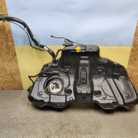 16 17 18 19 20 21 Porsche Panamera Fuel tank OEM 971201022