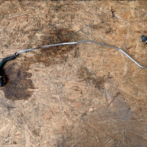 14 15 16 17 18 BMW X6 X6M F16 4.4L  Brake Booster Vacuum Pipe Line 11667564502