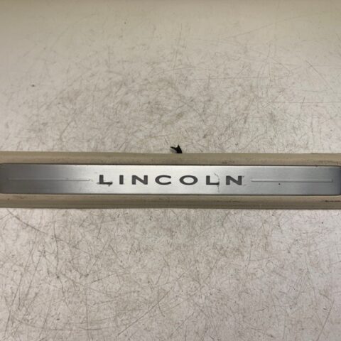 15 16 17 18 Lincoln MKC Front Passenger RH Step Sill Scuff Plate Cover Trim OEM