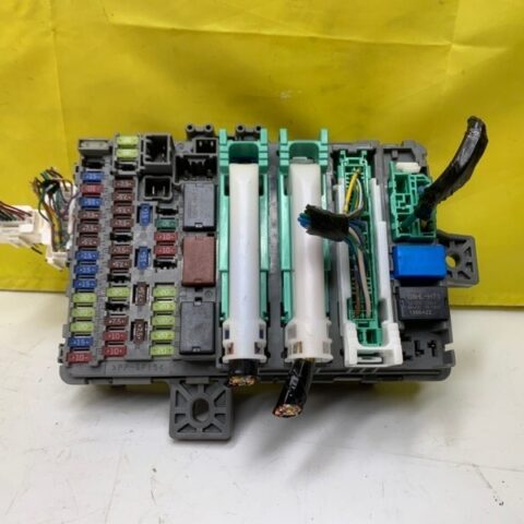 16 17 18 Acura ILX Under Dash Cabin Fuse Relay Junction Box OEM