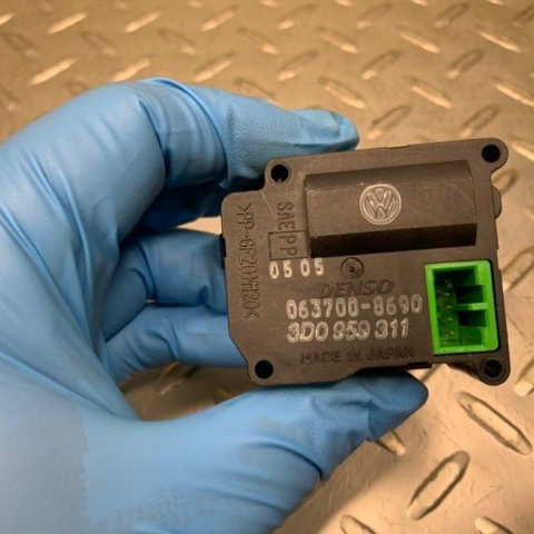 05 06 07 08 09 Bentley Continental HVAC Flap Servo Motor Actuator OEM 3D0959311