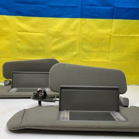 02 03 04 05 06 Cadillac Escalade EXT LH/RH Sun Visor Pair W/ Mirrors OEM