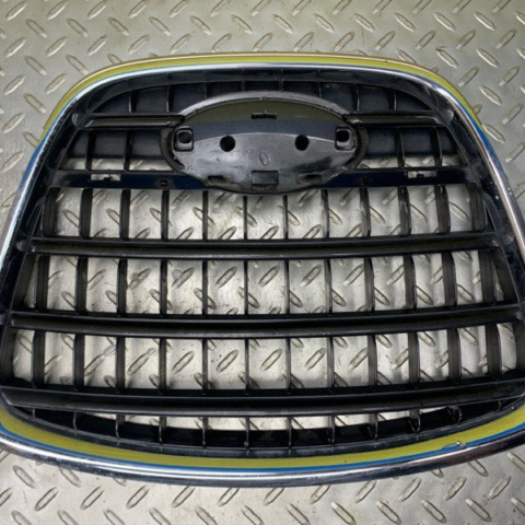 06 07 Subaru Tribeca Front Center Radiator / Bumper Grille OEM 91121XA00A