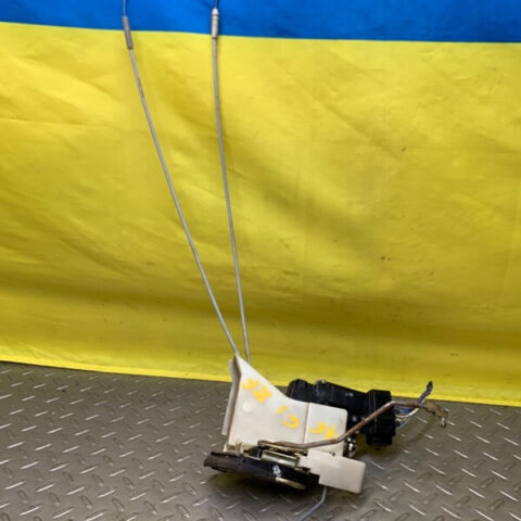 00 01 02 03 04 Toyota Avalon Front Right Door Latch Lock Actuator & Handle OEM