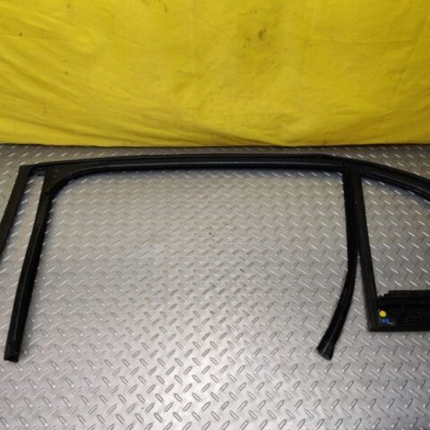 05 06 07 08 09 Bentley Continental Flying Spur Rear Right Door Window Seal OEM