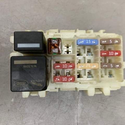 15 16 17 18 Range Rover Evoque Fuse Box Junction Relay Module OEM