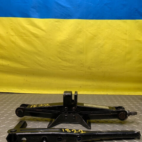 07 08 09 10 11 12 13 14 15 Mazda Cx-9 Jack Kit OEM LC62-37-790C